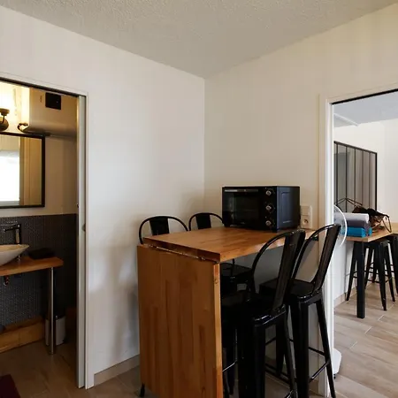 * Marius,appartement Avec 3 Coins Nuits, 8personnes, Parking, Tramway, Wifi *