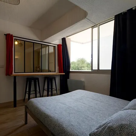 * Marius,appartement Avec 3 Coins Nuits, 8personnes, Parking, Tramway, Wifi * Appartement